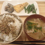 トーコーキッチン - ジャーマンオムレツ　副菜二品、豚汁　ご飯