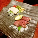 路地裏のサルヴァ通る - 紅白の馬肉