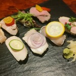 路地裏のサルヴァ通る - 肉寿司