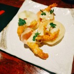 路地裏のサルヴァ通る - エビマヨ