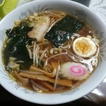 なんじゃいドライブイン - ごあん(｡･ω･｡)
            今夜は出前♪なんドラのラーメン久しぶり♡