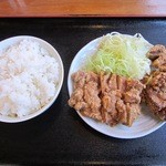 中華そば 麺や食堂 - 唐揚げらいす