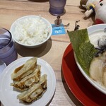 Kurobuta Tonkotsu Kanadaya - 