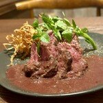 Mi-To Ando Wain Nikusakaba Saru-Te - 葡萄牛スパイスグリル  ～レーズンと赤ワインのソース～