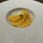 ファン・ダルクオーレ - 宮崎マンゴーと海燕の巣の杏仁豆腐