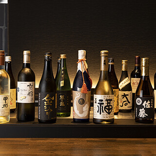 華やかなペアリングが愉しめる、多彩な地酒とワイン