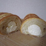 ブーランジェリー メゾン ユキ - クリームたっぷり