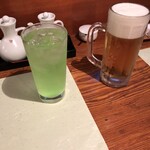 花車 - 青リンゴサワーとビール