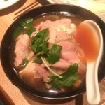 h Hiyoshi Nihonshu Iroriya Kingyo - 肉豆腐　680円