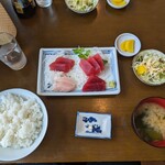 しぶき亭 - まぐろ刺身定食。