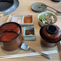 しゃぶしゃぶと焼肉 わにく ミッドランドスクエア店 - 