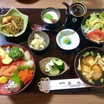 魚祐 - 料理写真:「海鮮丼」@1800  コーヒー・ゼリー付き
