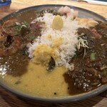 ハルダモンカレー - キチンオニオンカレー（腸活ミックス改）＋出汁エビカレー