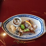 天橋立 幽斎 - ボイルとり貝のヒモ糸モズク酢とキモ塩焼き 大アジ酢じめ、アジの子白子うま煮など