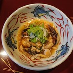 天橋立 幽斎 - とり貝（身・ヒモ・キモ）スモークとカジキ香草風味 よもぎうどんの山椒オイルはっさくソース和風パスタ仕立