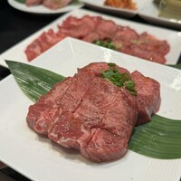 老舗精肉店直送 千種焼肉 飛騨牛の奴隷 千種店 - 