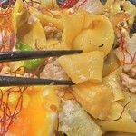 イルプルチーナ - 豚ミンチと半熟卵の麻婆風パスタ（パッパルデッレ）