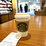 Starbucks coffee - ラテ。