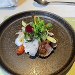 オーセンティック リビング ブッチャー エヌワイシー - 数種類のお魚があり、カツオ以外覚えてません。