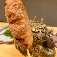 自家製生つくね串【えんま看板メニューの一つ】
