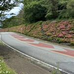 やまびこ - お店の前の通り。