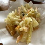 やまびこ - かき揚げハーフ。