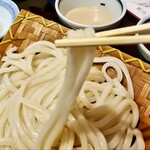 Ganso Tamaruya - ちょっと柔めの麺リフトw