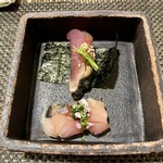 ぼちぼち - 愛媛 宇和島 鯵、伊勢 一番海苔 スマガツオ 握り