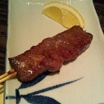 Yakitori Dokoro Chuubu - てか「和牛かいのみ串」ゎレアな食感ゎ良かったがコスパ的にゎイマイチ...てか、どの串にも付属される「辛子＆レモン」がやや煩いかなぁ...(-_-;)