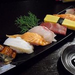 創作居酒屋 夢心 - にぎり盛り合わせ