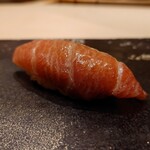 くろ﨑 - 境港150kgの鮪の大トロ