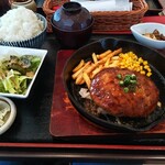 249399019 - ジューシーハンバーグ250g定食￥1089