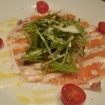 ベルガモ - スモークサーモンのカルパッチョ