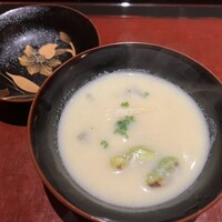 青蓮院門跡前 月おか - 