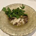 レストラン ナズ - 月の輪熊のロースと春の山菜のスープ