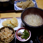 釜あげうどん はつとみ - 