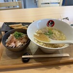 らーめん 伊の屋 - 料理写真: