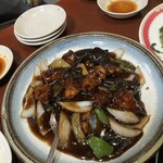 美食園 - 黒酢酢豚　880円