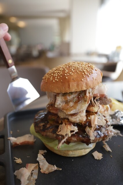 Dining & Bar Lavarock