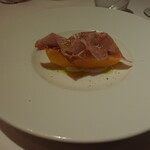リストランテ カノフィーロ - 宮崎産アップルマンゴーとバイヨンヌ産生ハム