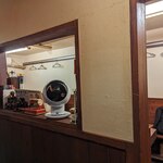 きしうどん - 内観：テーブル席との境界