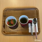 Pekko chan - サラダとわかめスープ