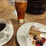 トラットリア クアルト - ドルチェにアルコールペアリングもOK