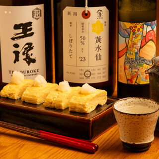 天ぷらや出汁巻きたまごなど、細部までこだわったおつまみ