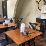 グリル南風 - 2階席手前