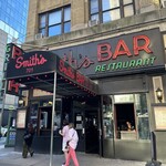 Smith's Bar and Restaurant - 