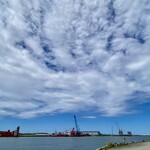 みなと市場 小松鮪専門店 - 空と雲がアートみたい！あ！龍神雲みーけ！