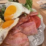 Honey　Hunt　Café - 