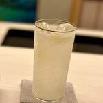 道人 - プレモルの次には、サントリー”蒼＃の水割りをお願いします。グラスはカットが美しい”バカラ”。