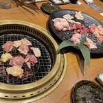Sumiyakidokoro Shikishou - 鶏炭焼き5種盛り